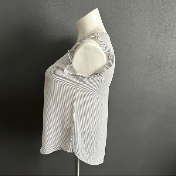 LOFT White & Black Striped Ruffle Blouse M - Picture 4 of 7
